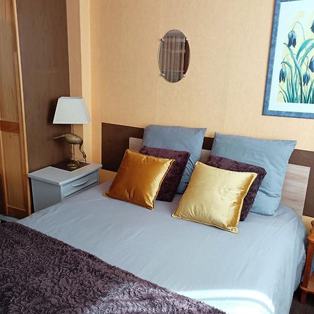 Chambre Dans Le Centre Historique Pont-Audemer Zewnętrze zdjęcie